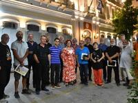 Σε Ψηλαλώνια, Καταφύγιο, Δημαρχείο και Π...