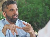 Θανάσης Βισκαδουράκης: Μπήκα μωρό στο ορ...