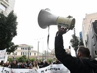 Απεργία 17 Απριλίου: Ποιοι συμμετέχουν κ...