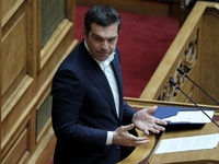 Αλ. Τσίπρας: Ο κόσμος δεν έχει να βγάλει...