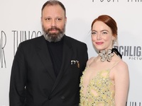 Νέα Υόρκη: Louis Vuitton diva η Εμμα Στό...