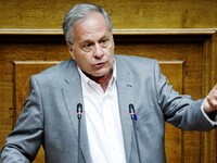 Πανελλήνιο θέμα το «καλά έκαναν οι φοιτη...