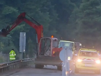 Αχαΐα: Πτώση φερτών υλικών στο οδόστρωμα...