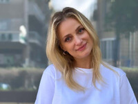 Λένα Δροσάκη: Θα είναι κουμπάρα στο γάμο...