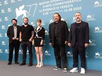 Διθυραμβικές οι πρώτες κριτικές για το φ...