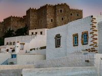 «Le Figaro»: Η Πάτμος στα ομορφότερα νησ...