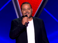 Πέρασε από το thevoice και μπήκε στην ομ...