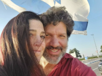 Ισραήλ: Μιλούσε στο τηλέφωνο με την κόρη...