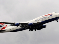 Αεροπλάνο της British Airways από Αθήνα ...