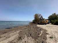 Πάτρα: Εργασίες καθαρισμού σε παραλίες