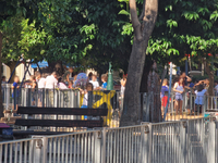 Πάτρα: Μπουγέλα στην πλατεία Όλγας- Παιχ...