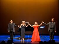 Πάτρα: Θερμό χειροκρότημα για το γκαλά τ...