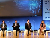 Ο Θ. Βασιλόπουλος εκπροσώπησε την Περιφέ...