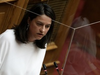 Live οι ανακοινώσεις της Νίκης Κεραμέως ...