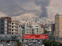 Φλέγεται η Μέση Ανατολή: Ολονύχτιοι βομβ...