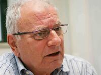 Κώστας Χαρδαβέλλας: Και οι 3 γυναίκες πο...