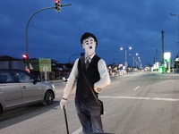 Οι Σαρλώ που πλημμύρισαν τις διασταυρώσε...