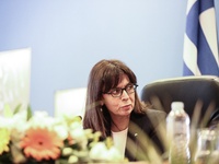 Aικ. Σακελλαροπούλου: H απάντηση στις π...