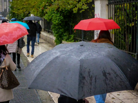 Καιρός: Άστατες συνθήκες με βροχές και κ...