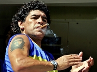 Ντιέγκο Μαραντόνα: Κατέθεσε στον εισαγγε...