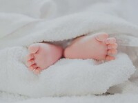 Δημογραφικό: Στο «κόκκινο» η υπογεννητικ...