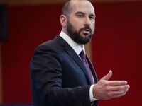 Κόντρα Τζανακόπουλου-Μπακογιάννη για την...