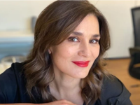 Η 52χρονη Μαρία Ναυπλιώτου ποζάρει χωρίς...