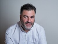  Σπύρος Σκιαδαρέσης: Την παραχώρηση γραφ...