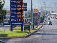 Στον "θεό" τα καύσιμα - Ακόμη ...
