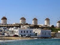 Μύκονος: Εισαγγελική έρευνα για παρανομί...