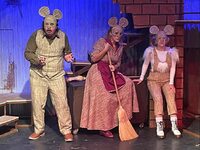 Η παράσταση «Ντίλης ο Μεγαλοπρεπής» στον...