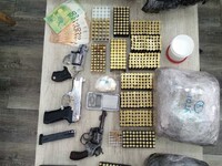 Πάτρα: Πιάστηκαν με ναρκωτικά και όπλα 3...