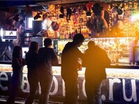 Πάτρα: Έφοδος της ΕΛ.ΑΣ. σε νυχτερινά κα...