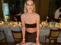 Κιάρα Φεράνι: Γιόρτασε τα 35 της χρόνια ...