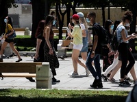 Μετάλλαξη Δέλτα: Φοιτητές και νέοι κάτω ...