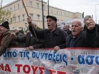 Ενιαίο Δίκτυο Συνταξιούχων: "Μας εμ...