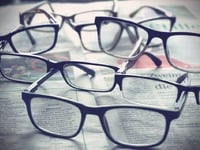 ΕΟΠΥΥ: Πώς να λάβετε έως 100 ευρώ για γυ...