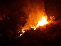 Ζάκυνθος: Δε λέει να κοπάσει η φωτιά στι...