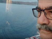 Αργεί η κηδεία του Μανώλη Αγιομυργιαννάκ...