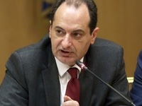 Σάλος με τον Σπίρτζη που κατηγορεί τον Μ...