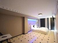 Όταν η Πάτρα γεμίζει με καταλύματα airbn...