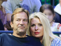 Η Ελένη Μενεγάκη διαψεύδει τις φήμες περ...