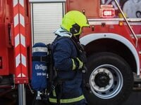Θεσσαλονίκη: Φωτιά σε όχημα της Αεροπορί...