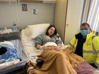 Αρκαδία: Αστυνομικός μετέφερε έγκυο στο ...