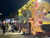 «Καρναβαλοπαντρέματα» πλημμύρισαν το Νότ...