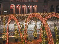 Η υπέροχη χριστουγεννιάτικη πλατεία Γεωργίου- ΦΩΤΟ