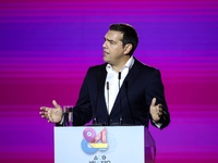 Αλ. Τσίπρας στη ΔΕΘ: Είμαστε εδώ! ΒΙΝΤΕΟ