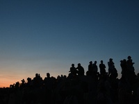 Κορωνοϊός: Μια «ανάσα» πριν το lockdown ...