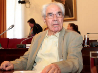 Πέθανε ο συνταγματολόγος Γιώργος Κασιμάτ...