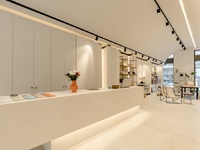 Σμαράγδα Πετρή και Νίκη Δεσινιώτη ανοίγο...